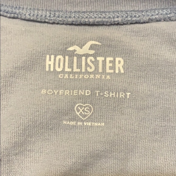 Super cute hollister t-shirt! - Picture 3 of 4